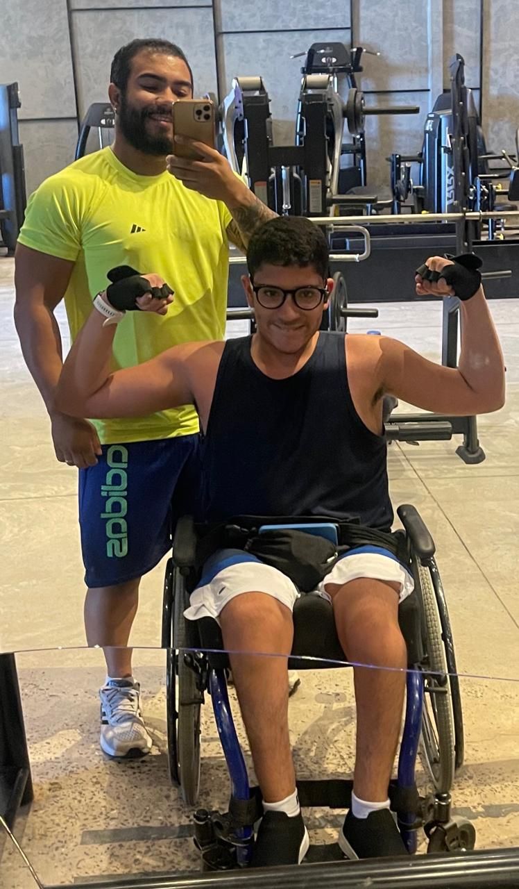 Gustavo antes do acompanhamento, com o Thiago